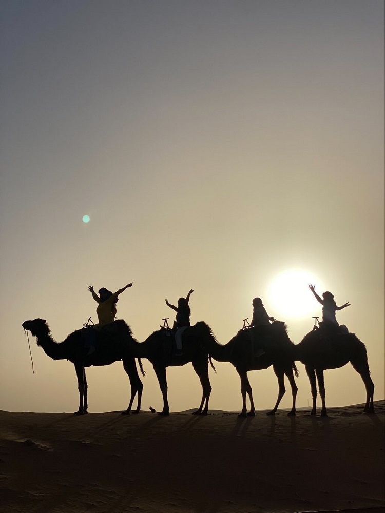 ركوب الجمال بصحراء مرزوكة